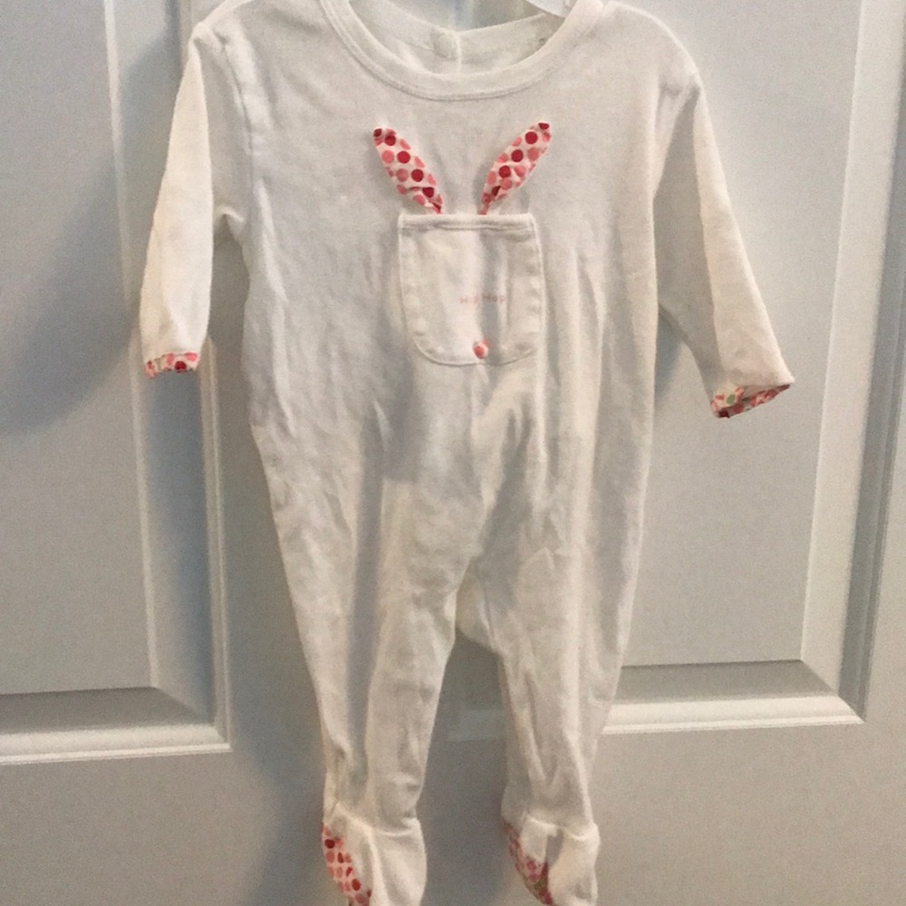 Baby bunny onesie!